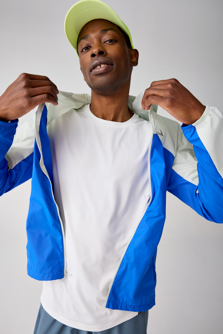 Brooks Canopy Packable Jacket  | Neo Blue/Smoke