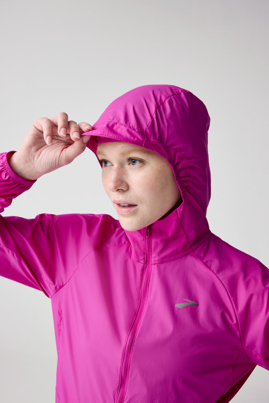 Brooks Packable Canopy Jacket Wms | Magenta