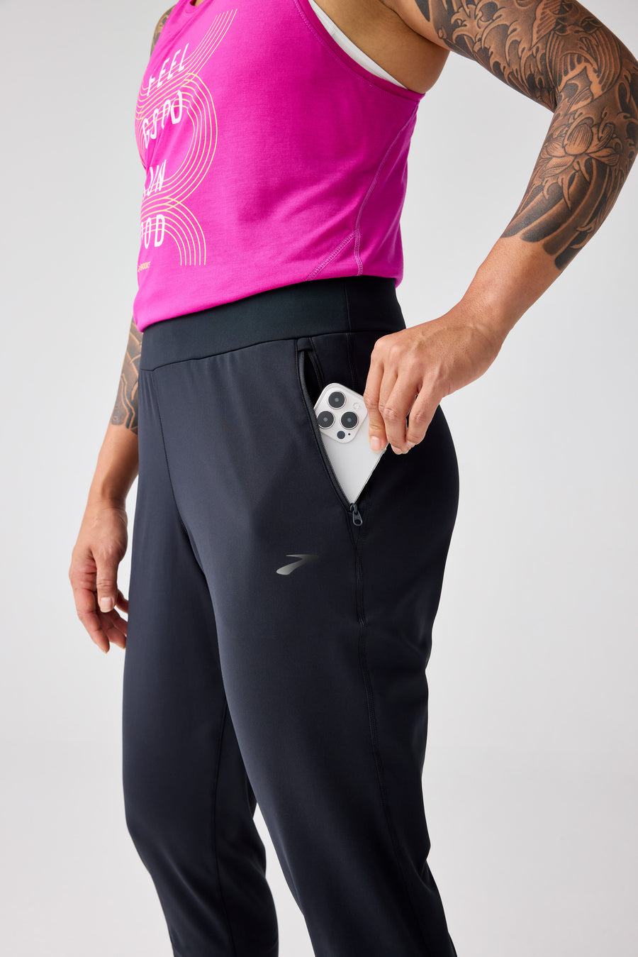 Brooks Momentum Thermal Jogger 2.0 W | Black