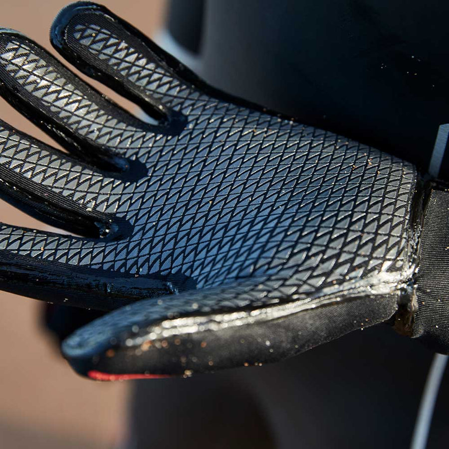 Zone 3 Neoprene Heat Tech Swim Gloves